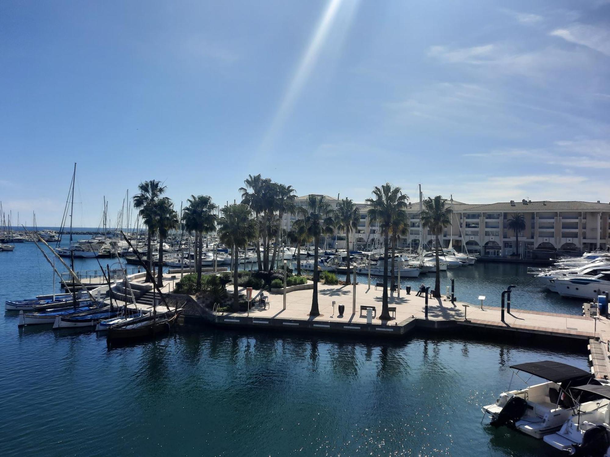 Coeur Marina Climatise Terrasse Parking Fréjus Exterior foto